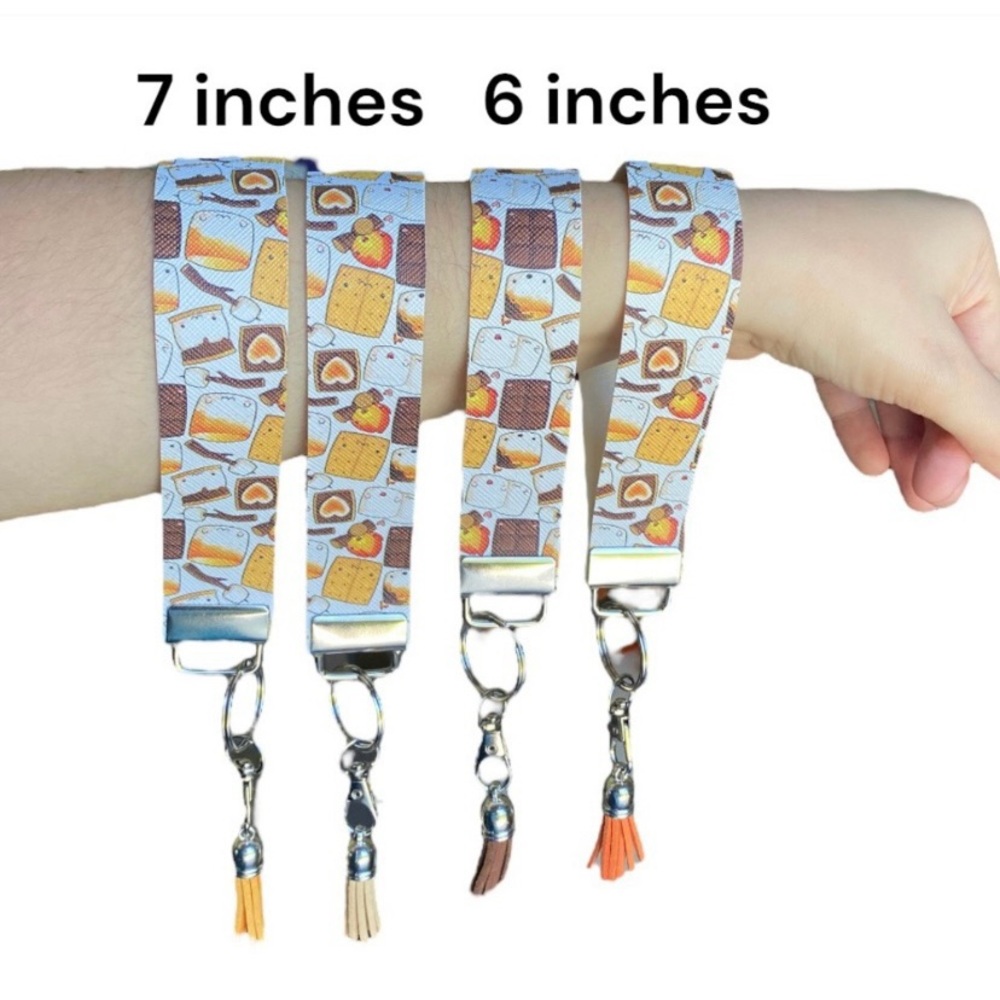 S’mores Summer Theme Keychain (price is for 1) - Picture 3 of 4